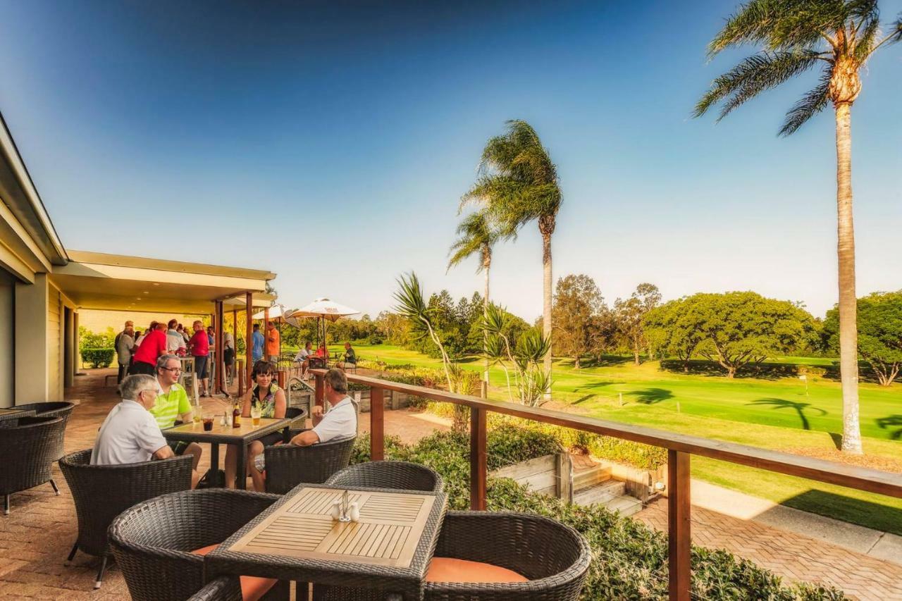 Fairway Village @ Windaroo Lakes Golf Club Ngoại thất bức ảnh
